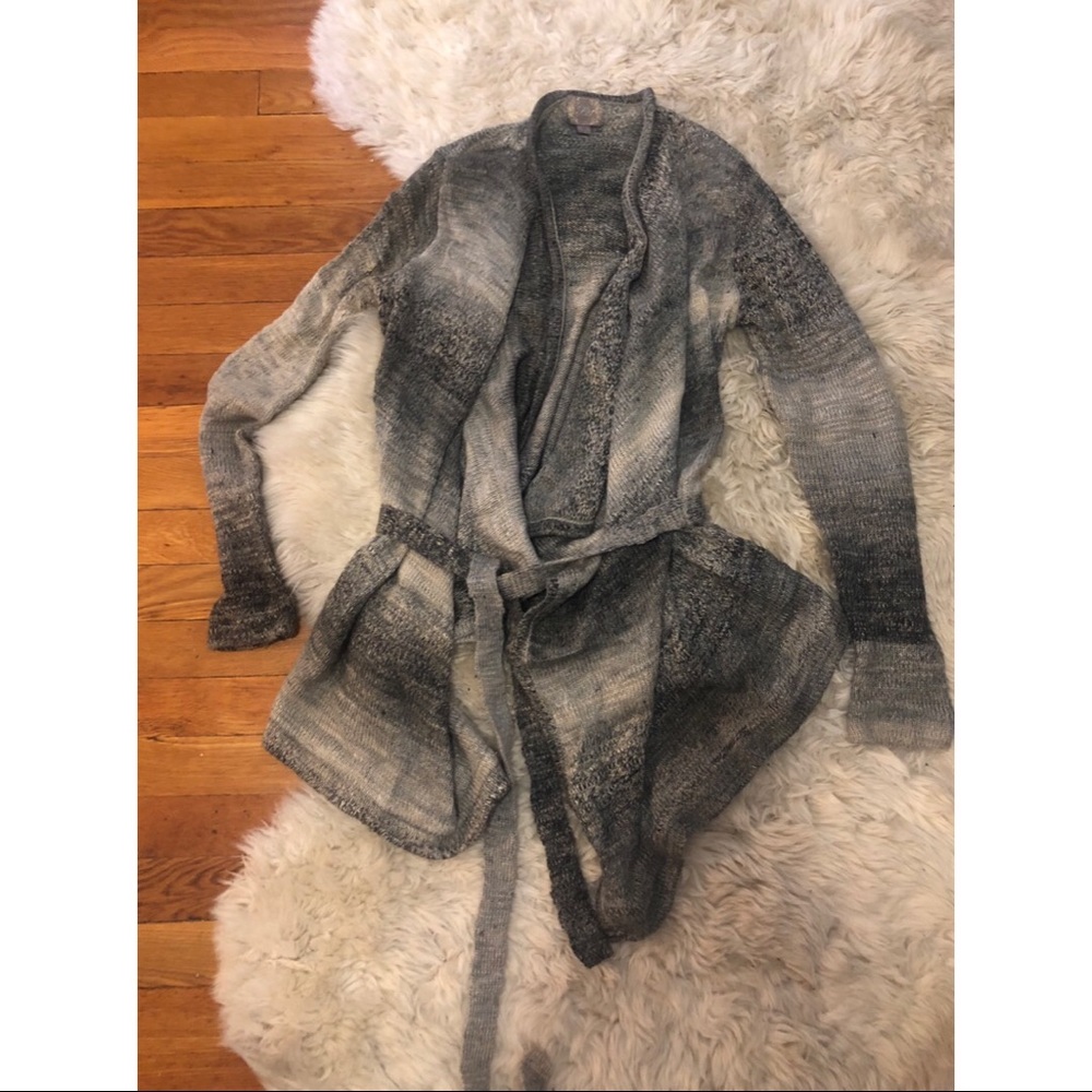 Grey cream fade sweater top M belted cardigan